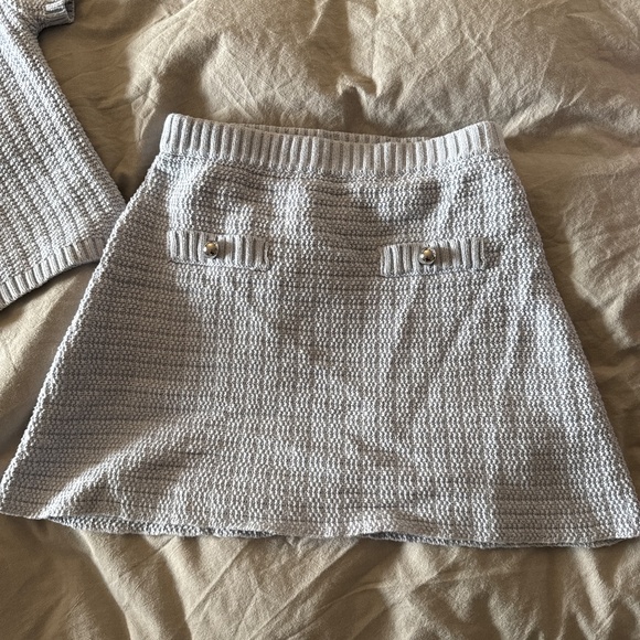 H&M XS knit set - Picture 2 of 4